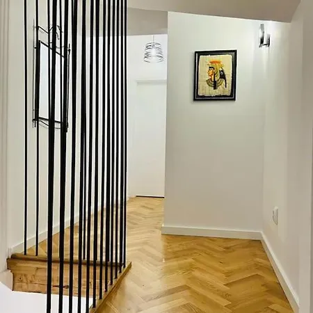 Adorable 3 Bedroom Kaloşvar
